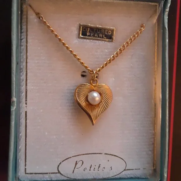 "RARE" Culured Pearl Necklace - Picture 7 of 16